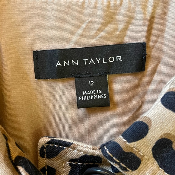 Ann Taylor - Gorgeous Animal Print Short Trench sz 12 - Picture 3 of 3